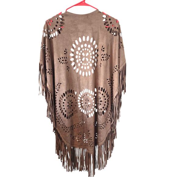 Modena Womens Laser Cut Circles Faux Suede Fringe Boho Wrap Shawl Festival Brown - Picture 2 of 3